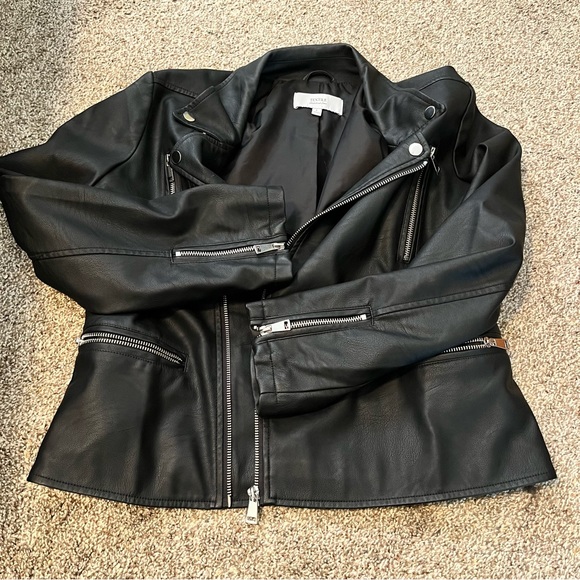 Elizabeth and James Vegan-Leather Jacket - Picture 6 of 8